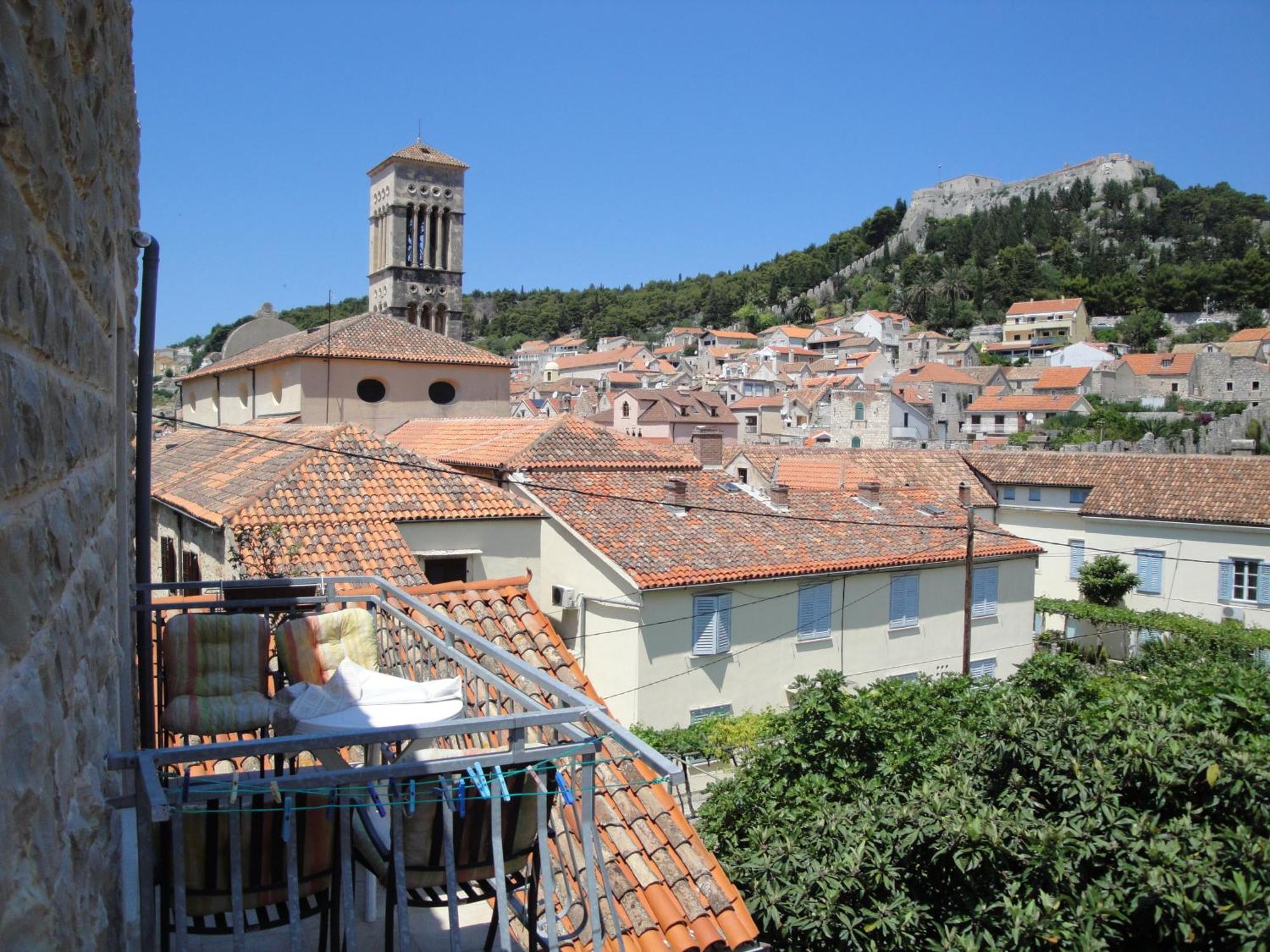 Apartments Haracic Hvar Town Exteriör bild